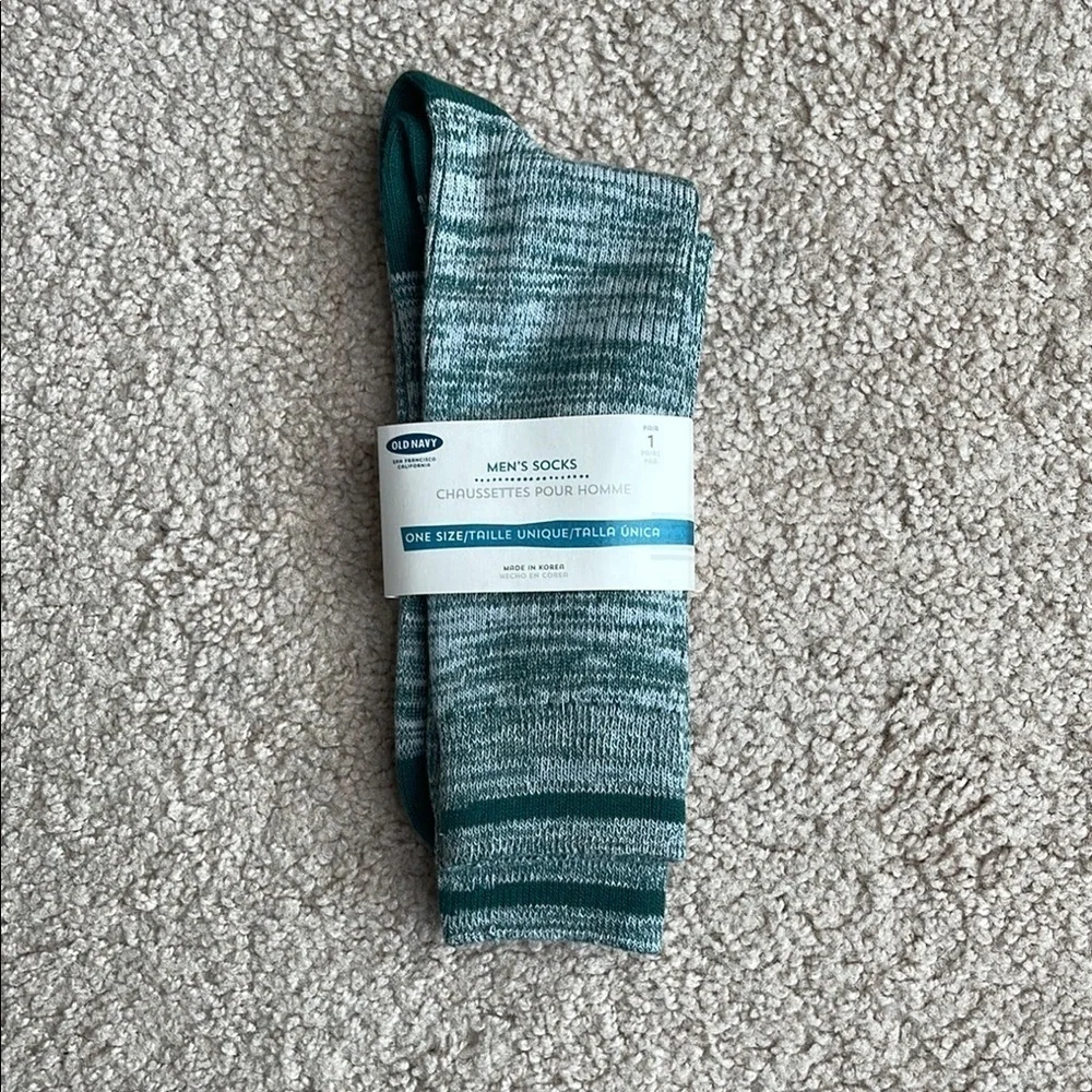 NWT Old Navy Green Casual Crew Socks